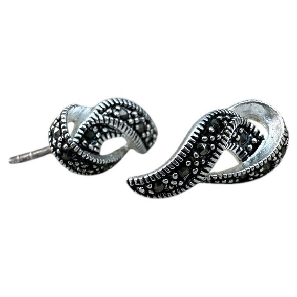 Elegant Sterling Silver Marcasite Earrings Curved Wing Earrings with Gemstone - Picture 5 of 17